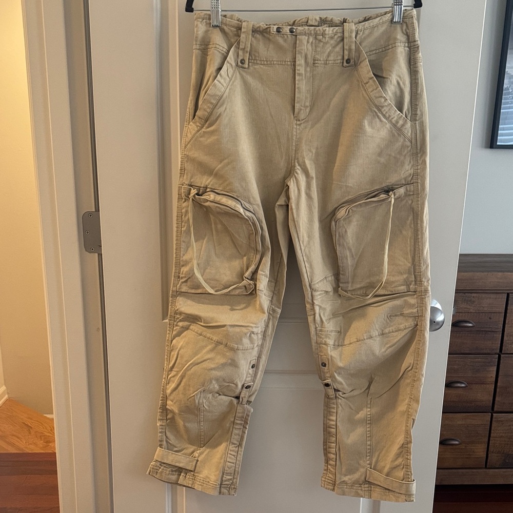 We The Free Cargo NWOT